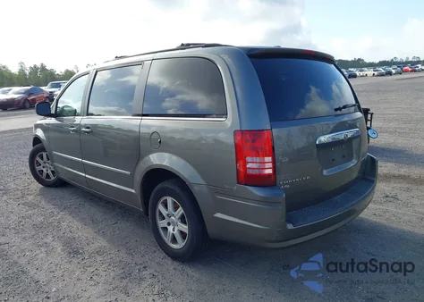 2010 Chrysler Town & Country Touring из США, поврежденный, VIN 2A4RR5DX2AR442894